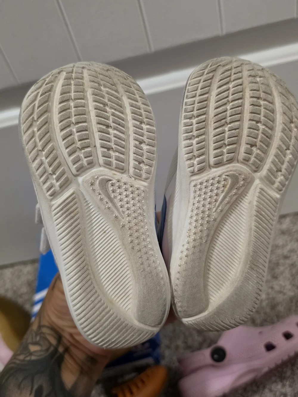 Toddler 7C Sneakers - Samba OG Crocs Nikes